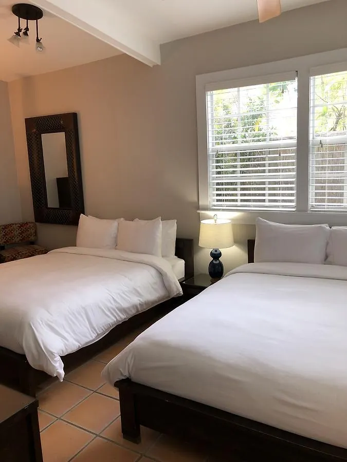 L'Habitation Guesthouse- Adult Exclusive Key West Bed & Breakfast
