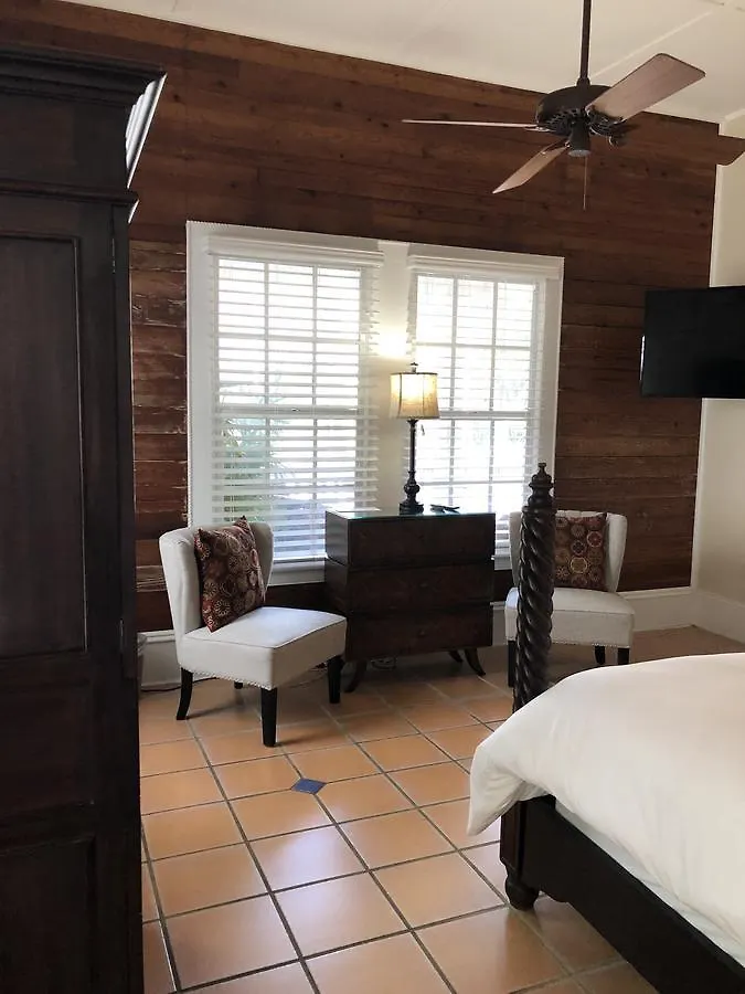 L'Habitation Guesthouse- Adult Exclusive Key West Bed & Breakfast