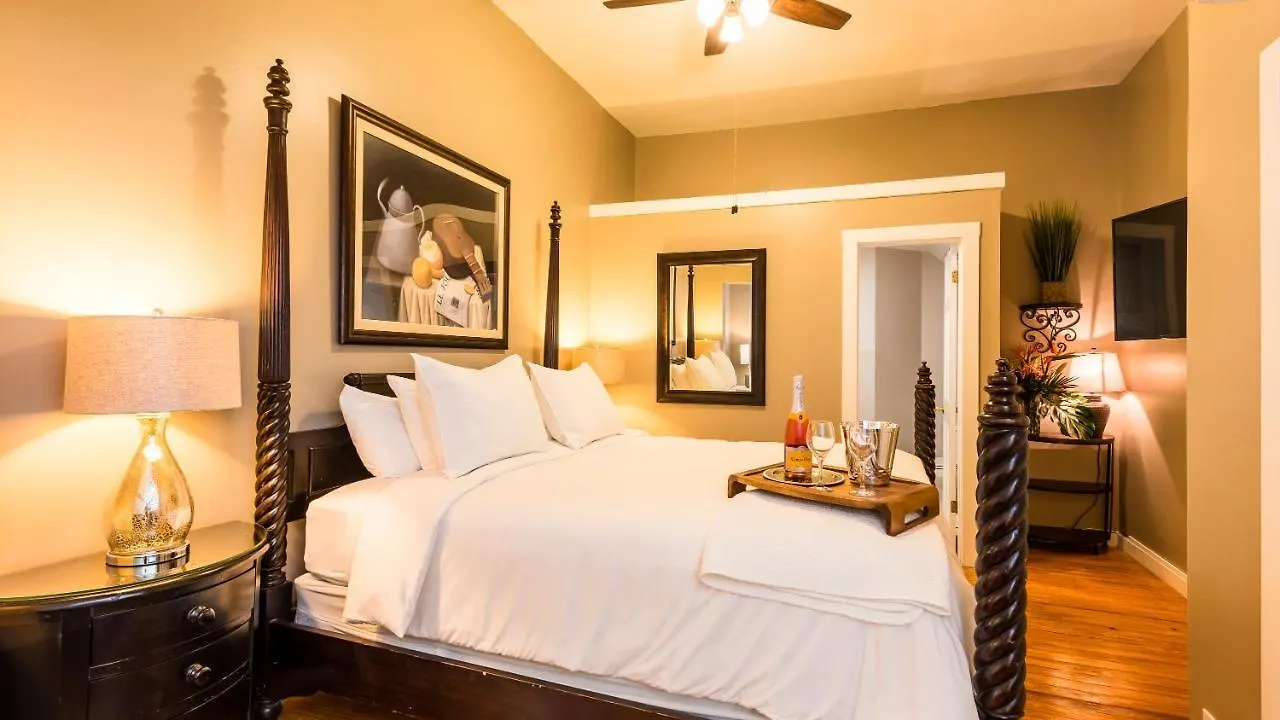 L'Habitation Guesthouse- Adult Exclusive Key West 2*,