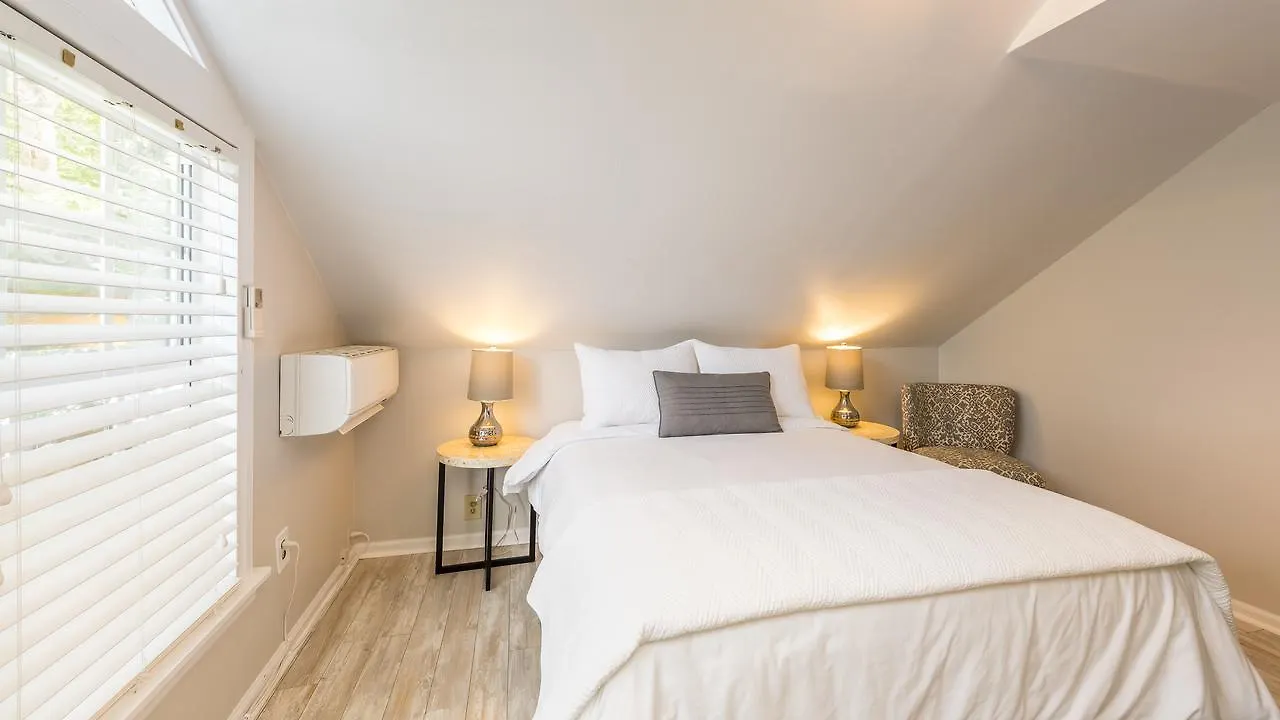 L'Habitation Guesthouse- Adult Exclusive Key West Bed & Breakfast