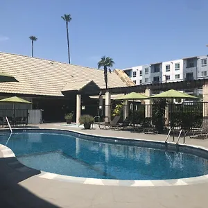 Mikado 3* Los Angeles